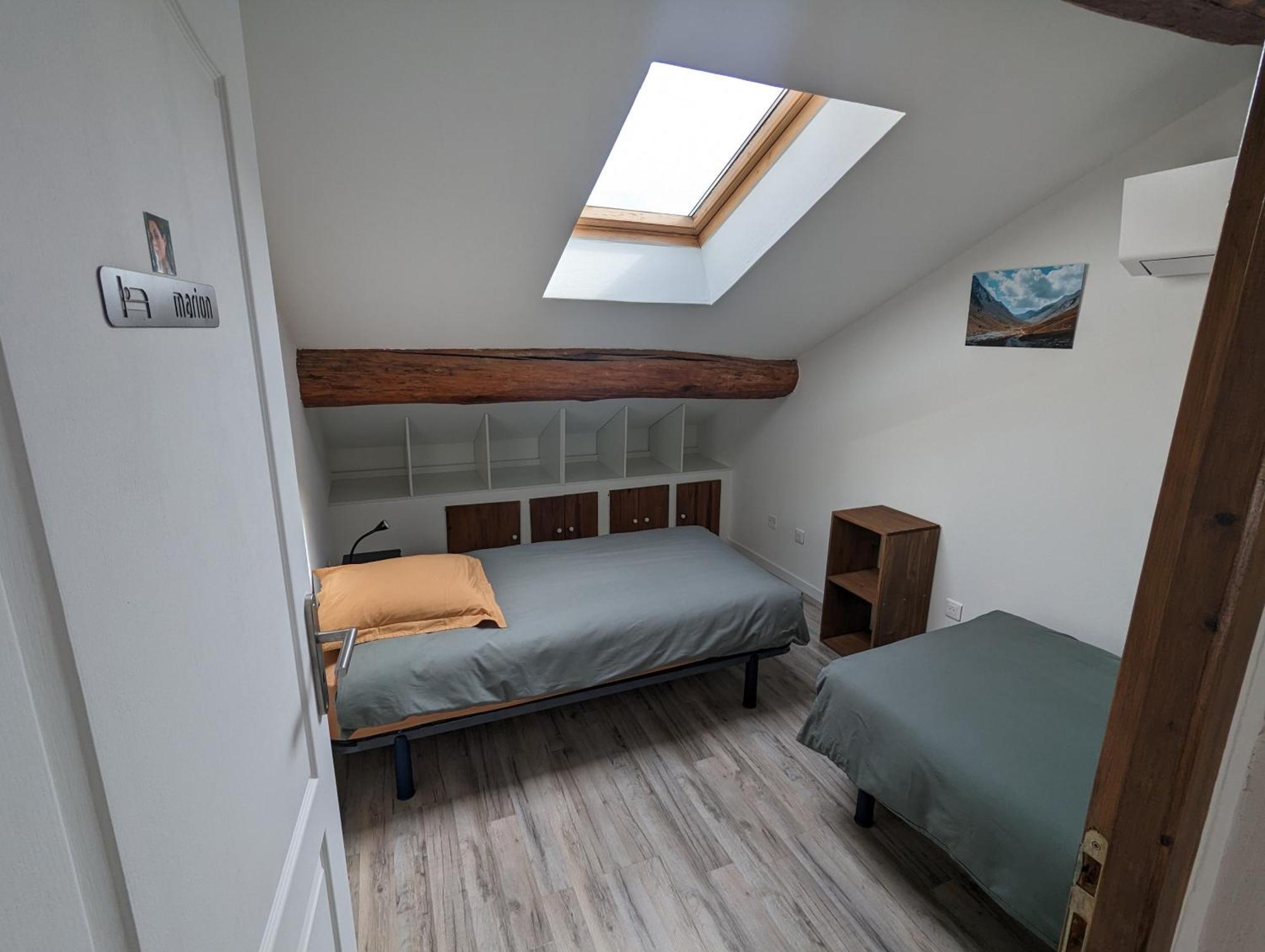 Le Cinoche, Cocon Sous Les Toits Apartment Pont-de-Vaux Ngoại thất bức ảnh
